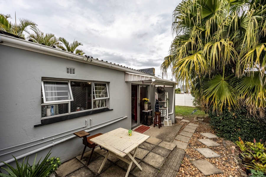 4 Bedroom Property for Sale in Beacon Bay Eastern Cape